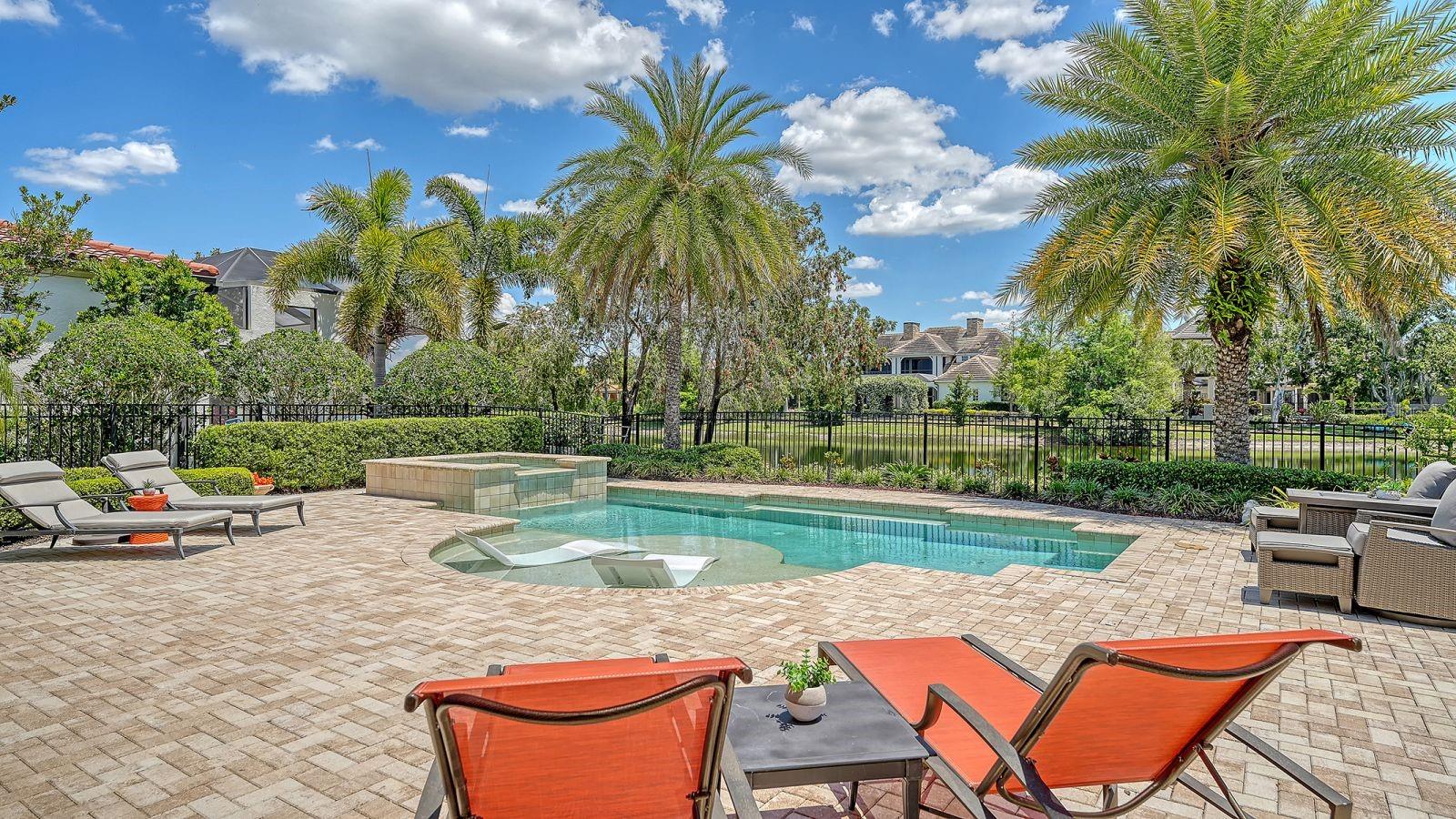 LAKE CLUB PH II - Residential