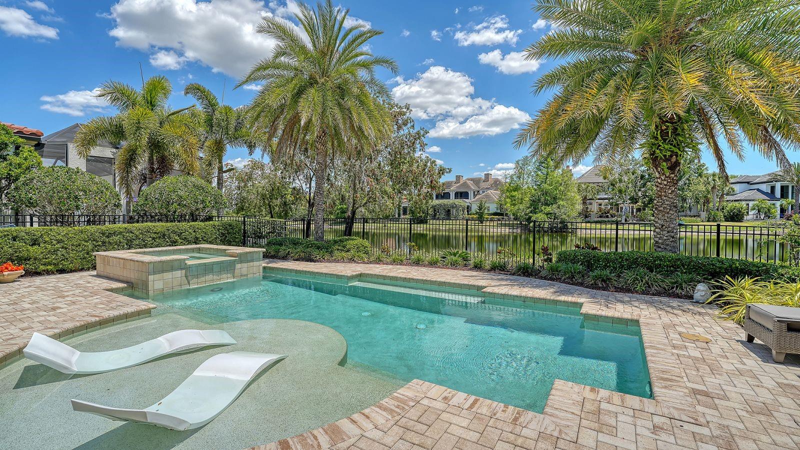 LAKE CLUB PH II - Residential