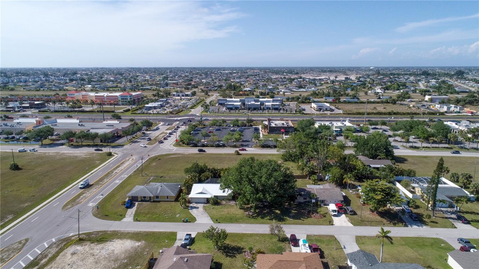 CAPE CORAL - Land