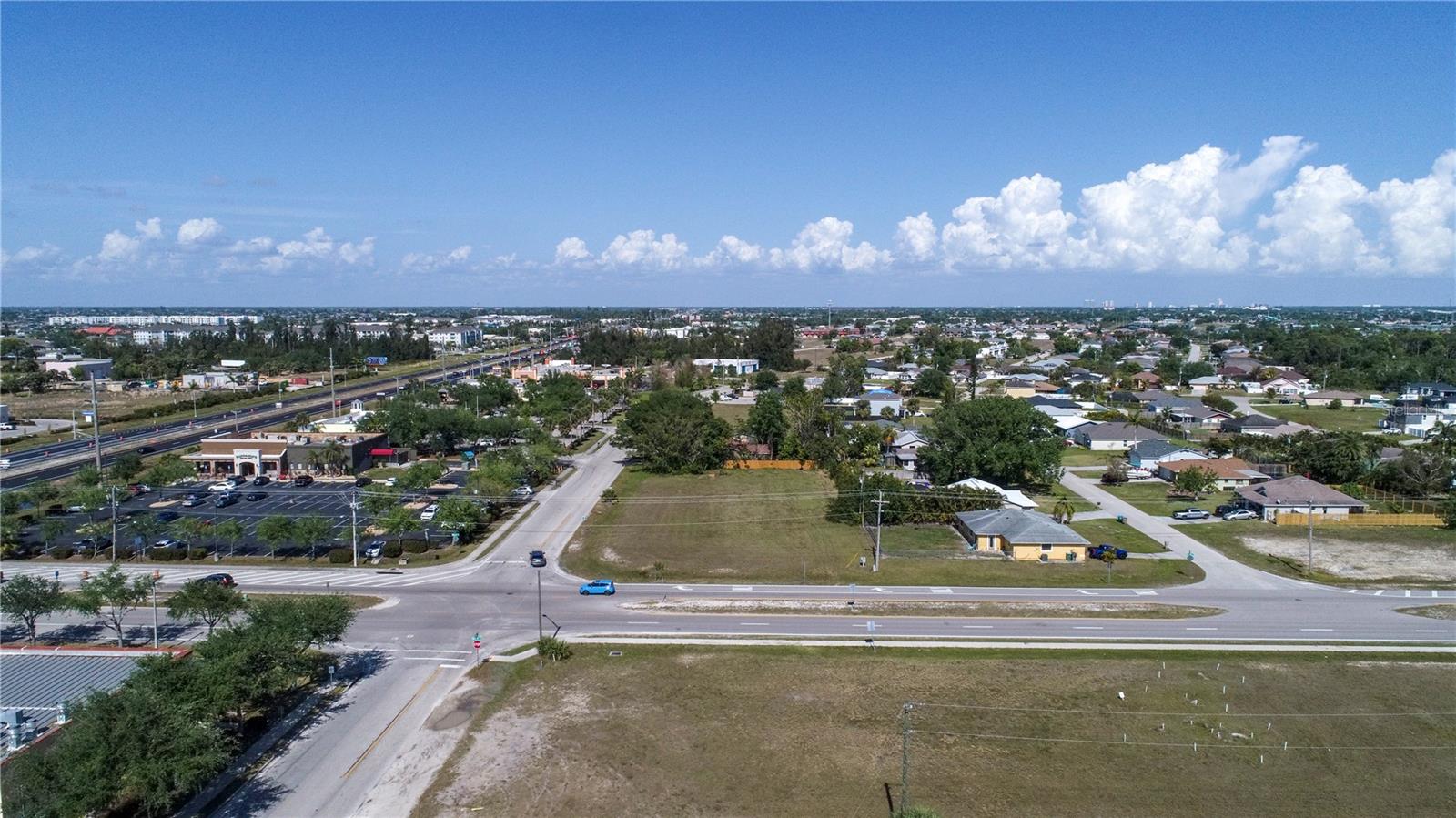 CAPE CORAL - Land