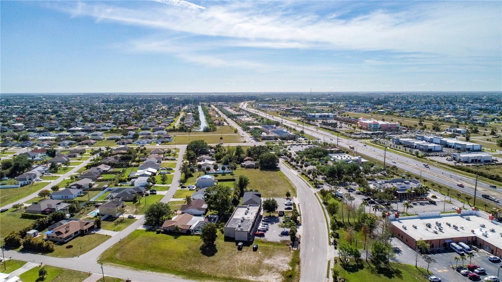 CAPE CORAL - Land