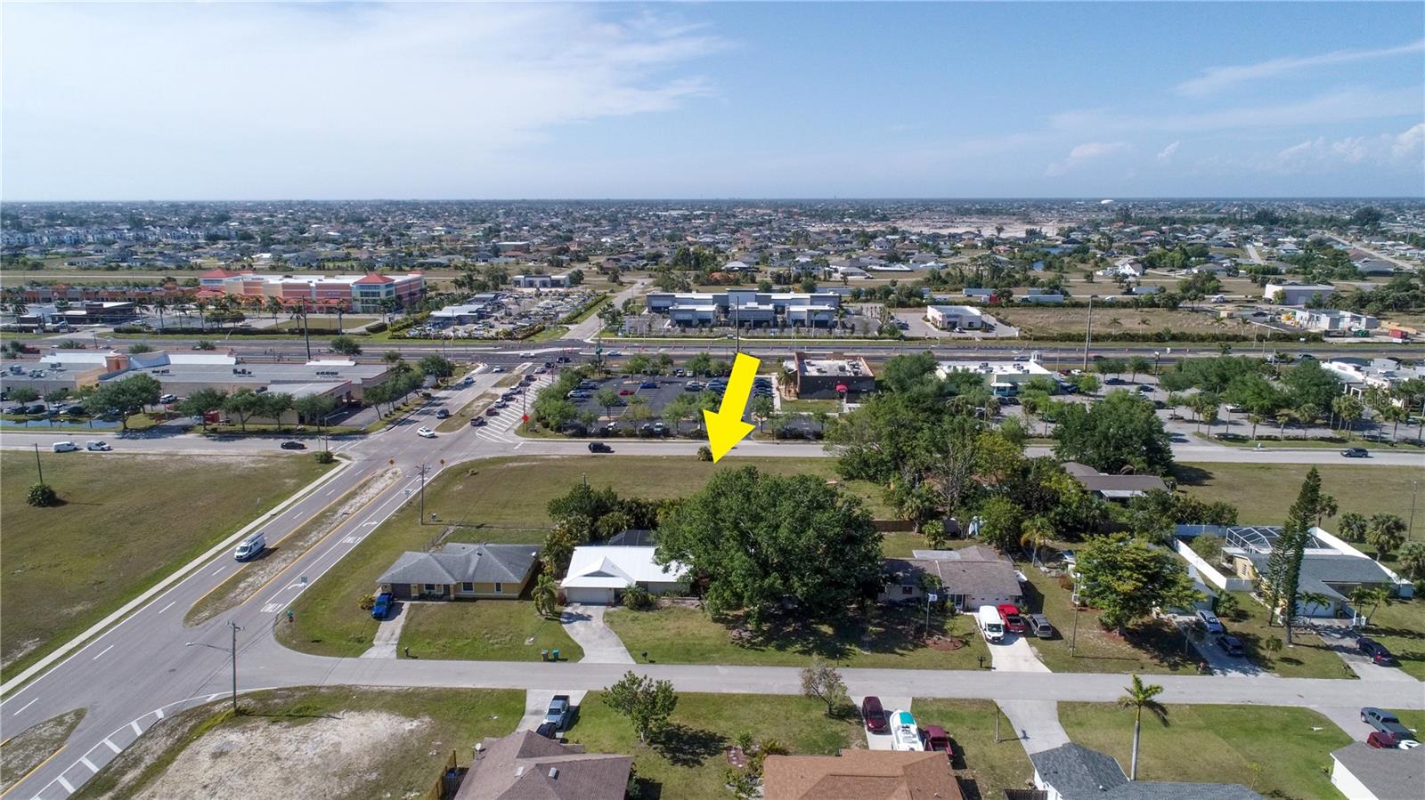 CAPE CORAL - Land