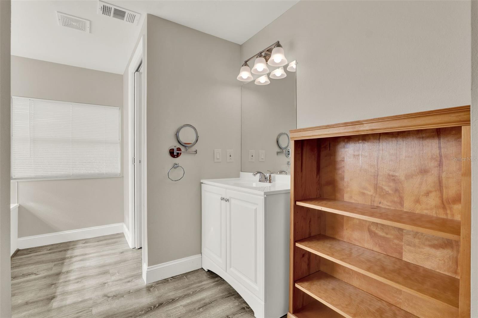 KOVE ESTATES COOP - Residential