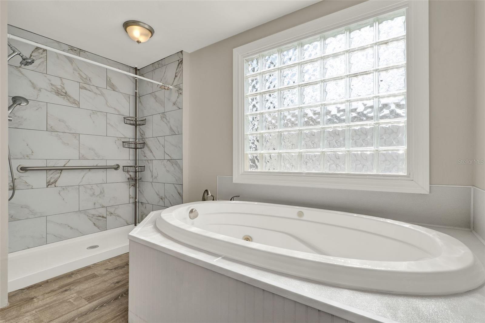 KOVE ESTATES COOP - Residential