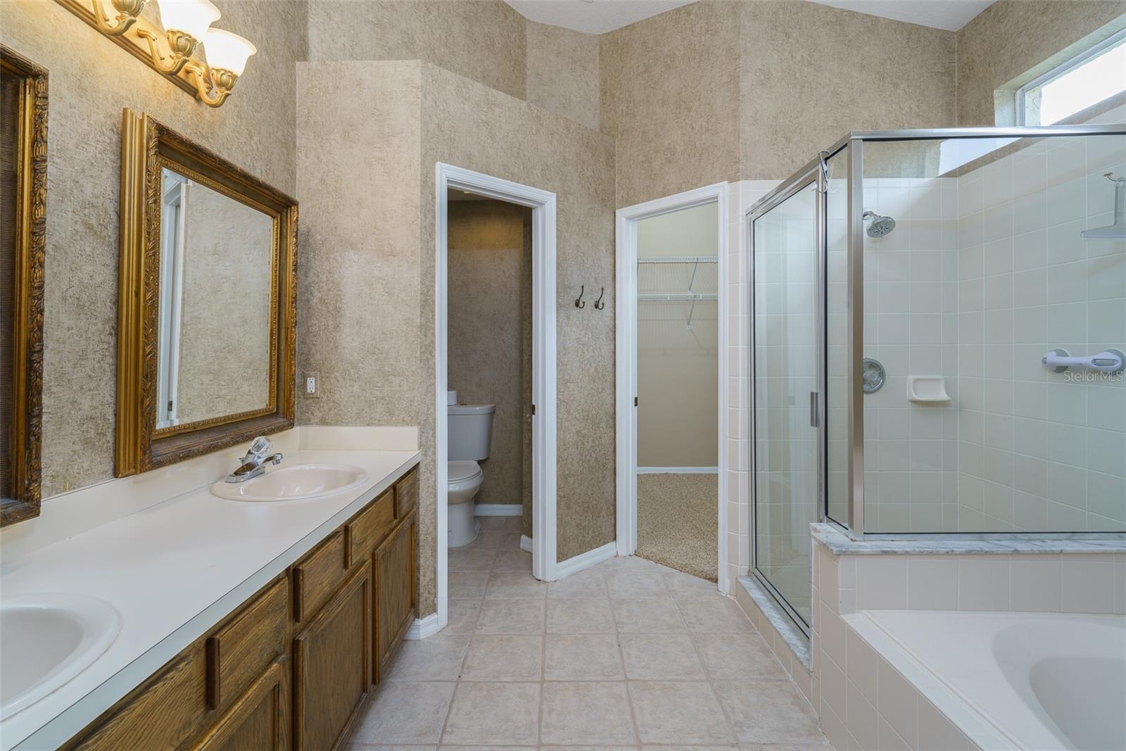 FOX GLEN AT CHELSEA PARC TUSCAWILLA PH 2 - Residential