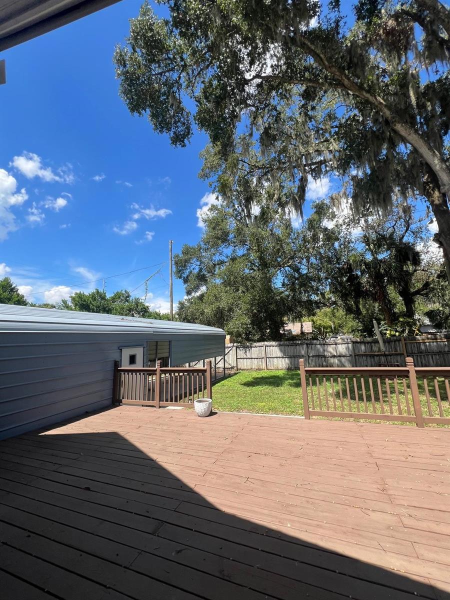 EUSTIS SALES ADD - Residential Lease
