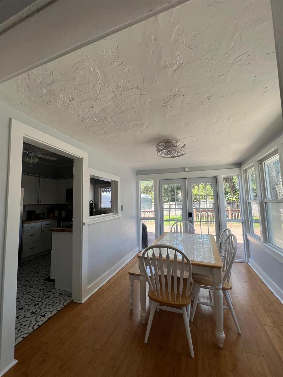 EUSTIS SALES ADD - Residential Lease