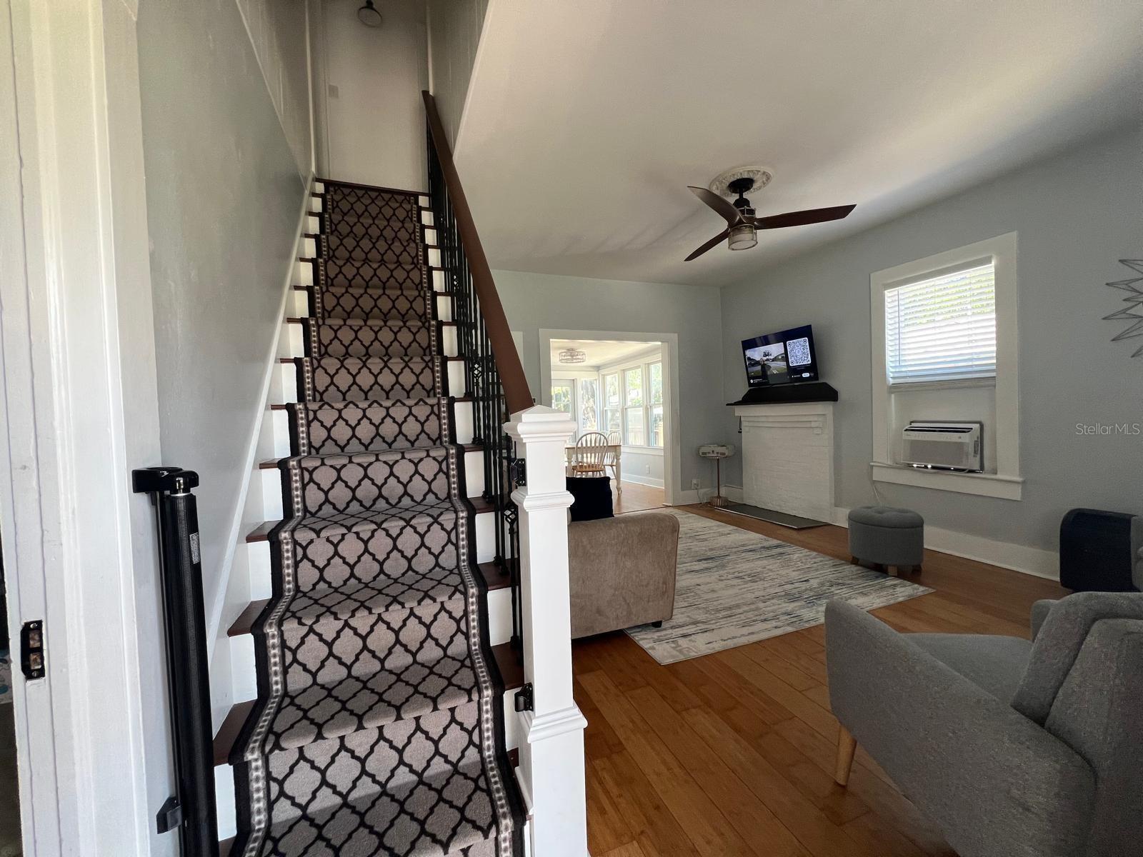 EUSTIS SALES ADD - Residential Lease