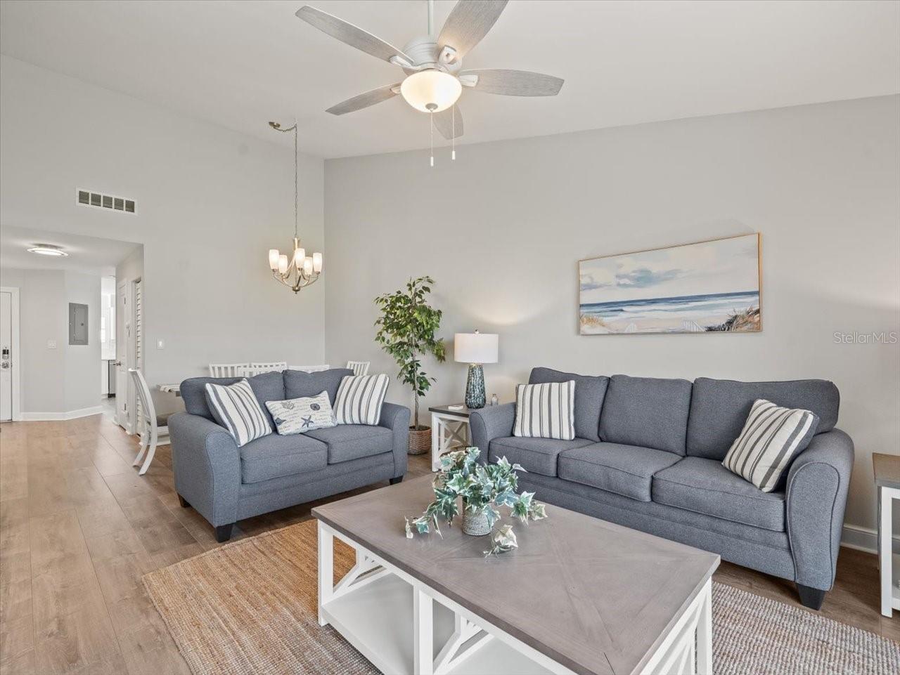 VISTA VERDE WEST - Residential Lease