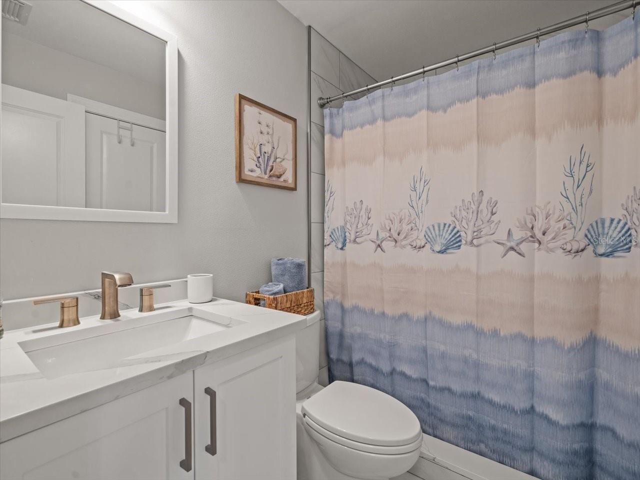 VISTA VERDE WEST - Residential Lease