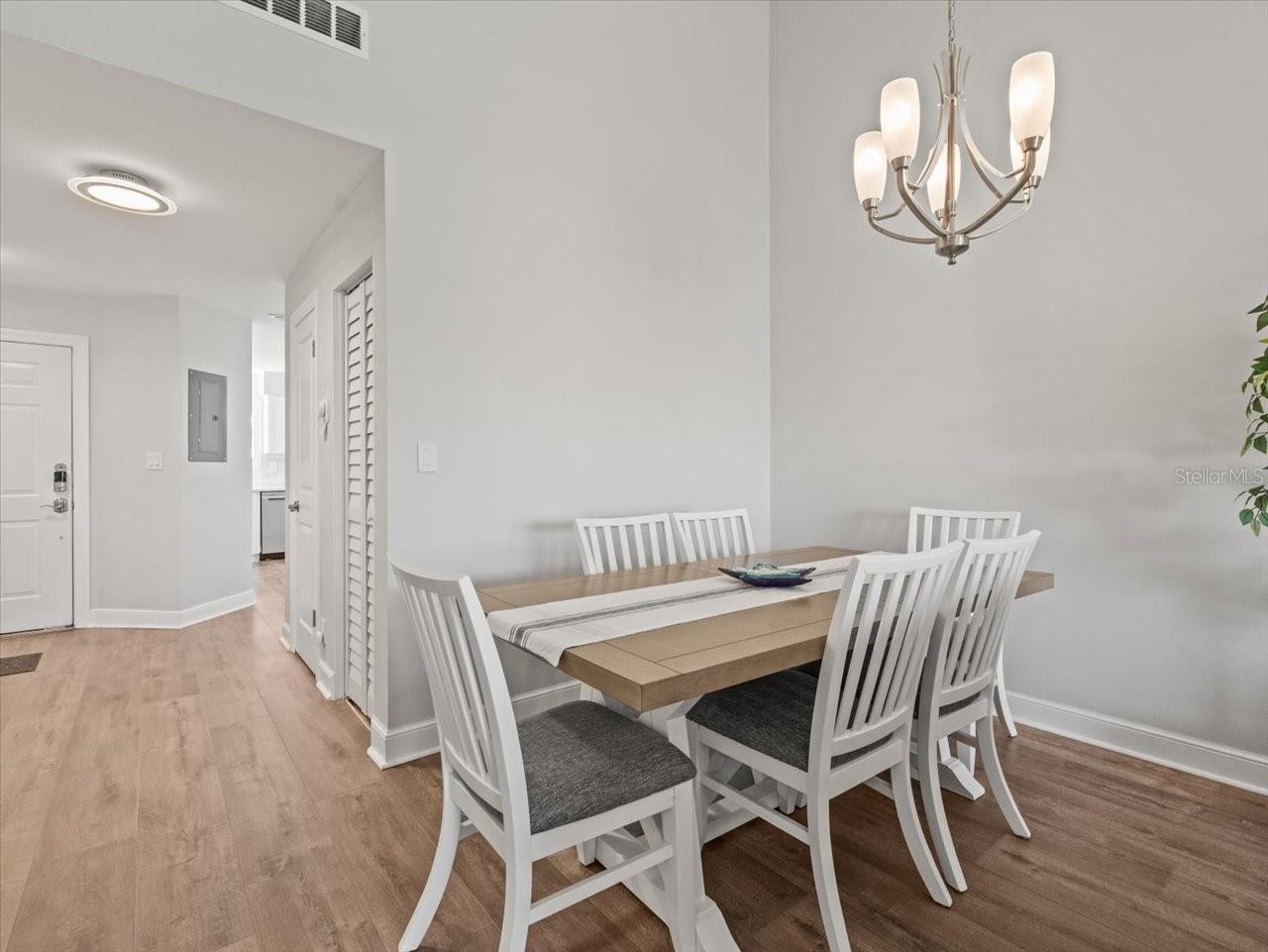 VISTA VERDE WEST - Residential Lease