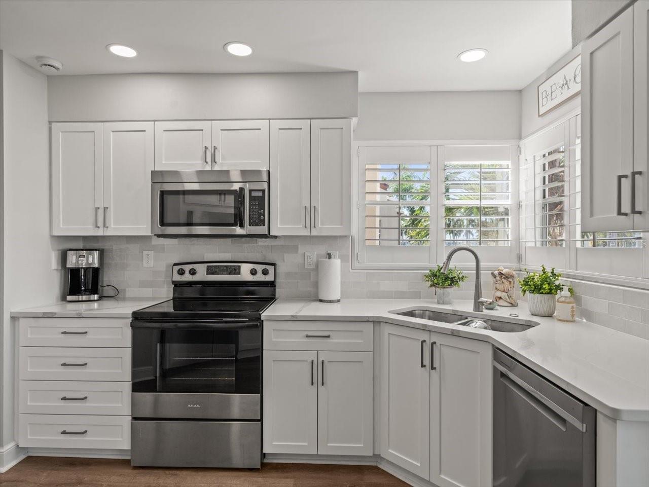 VISTA VERDE WEST - Residential Lease