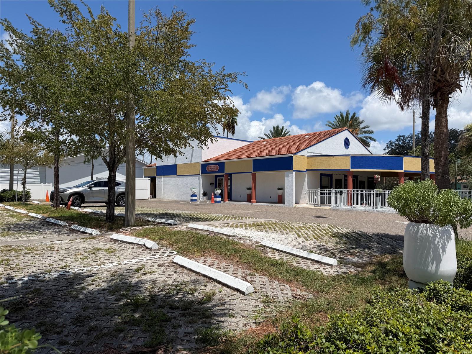 1501 CLEARWATER LARGO ROAD N