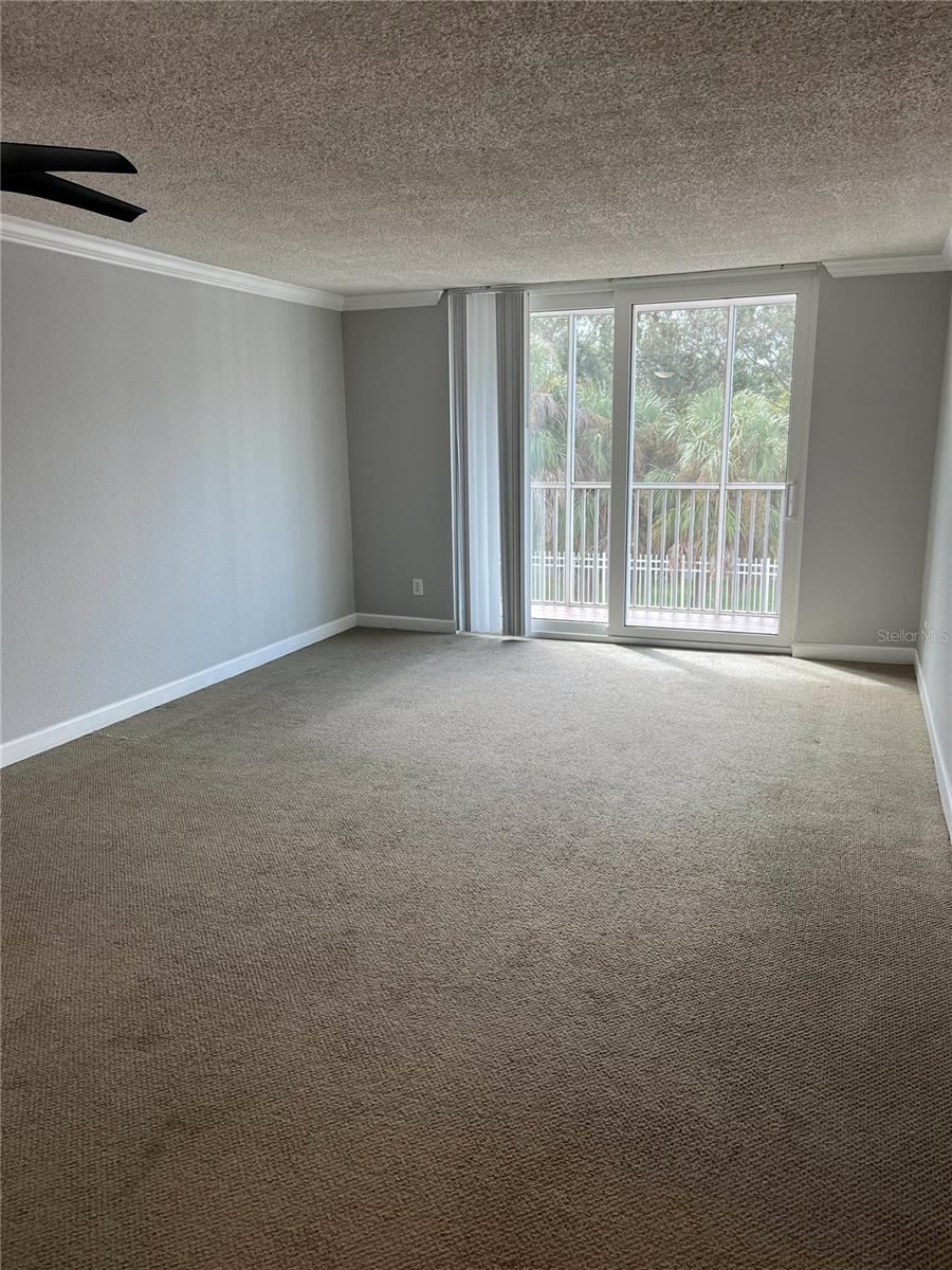 SARASOTA PALMS - Residential Lease