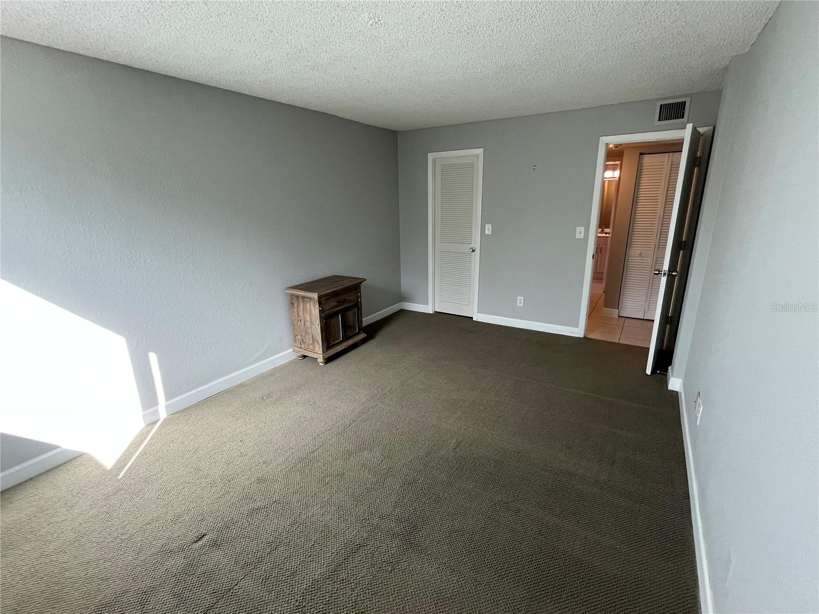 SARASOTA PALMS - Residential Lease