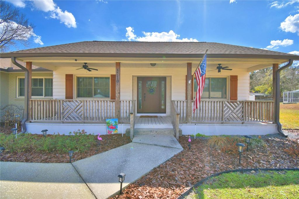 Photo of 5710 Deer Flag Dr, Lakeland, FL 33811 (MLS # P4937930)