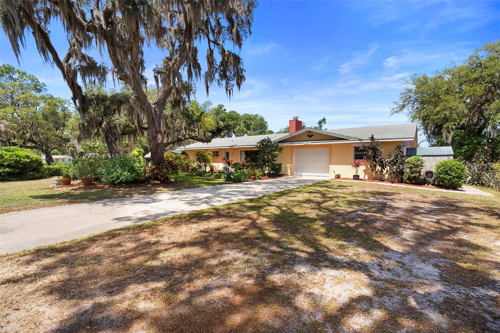 37207 OAK LANE