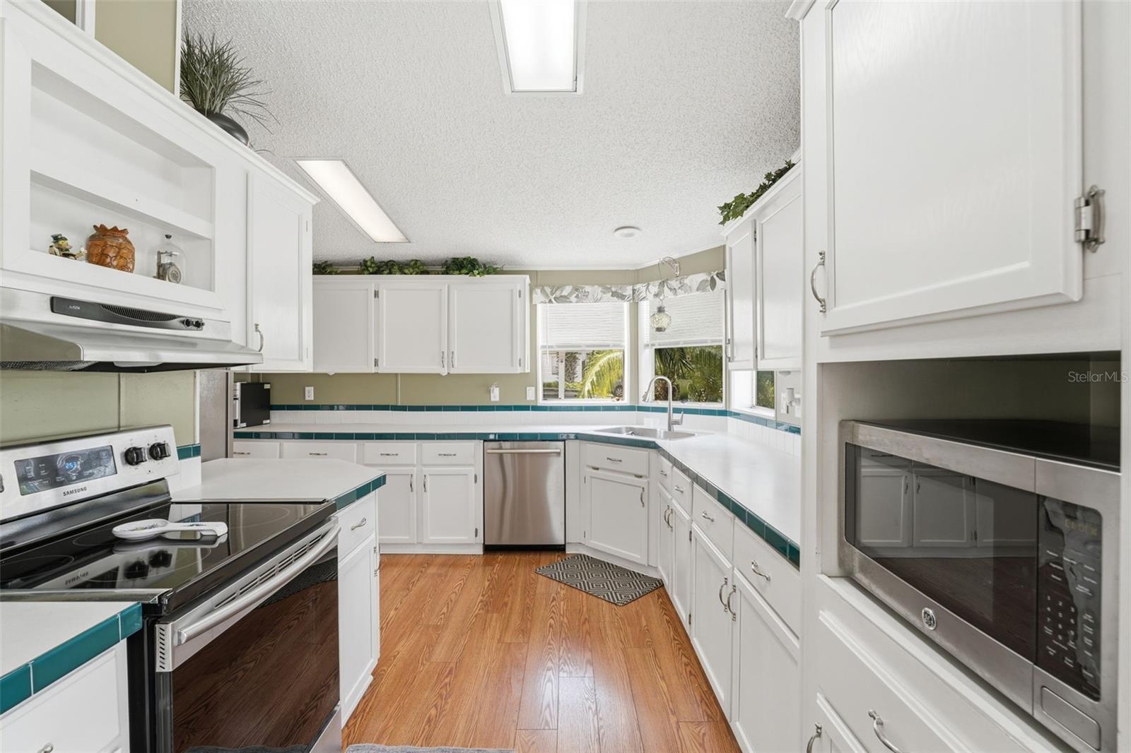 RIVERWALK MHP CO-OP - Residential