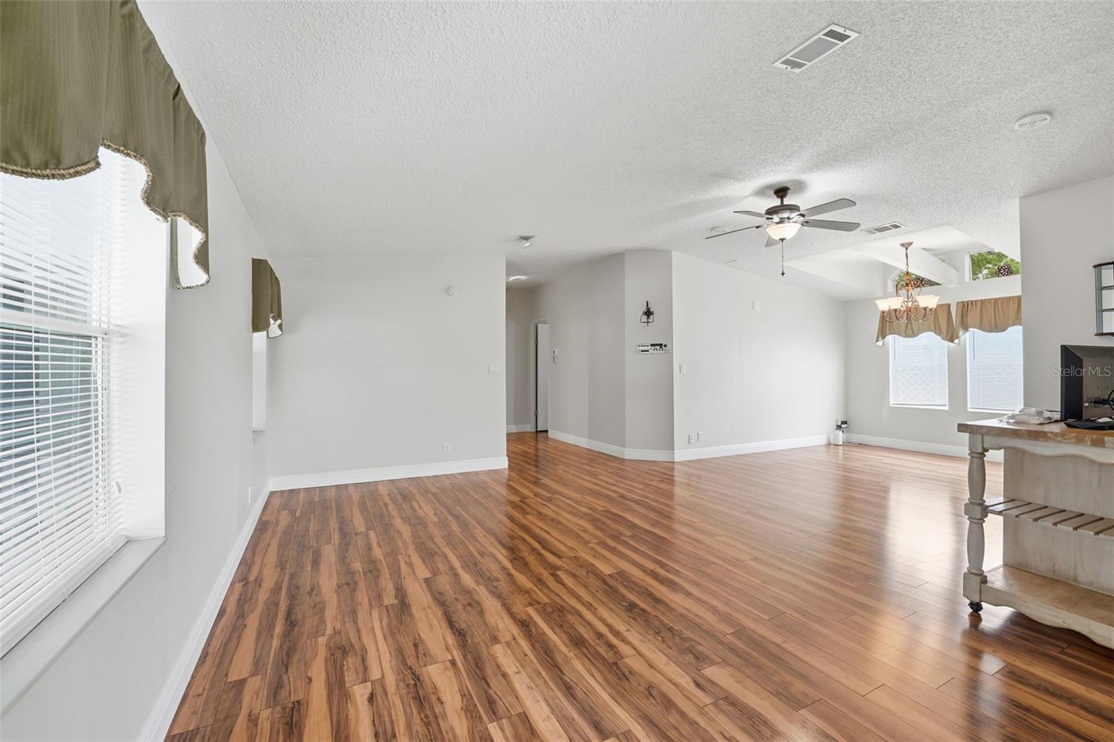 RIVERWALK MHP CO-OP - Residential