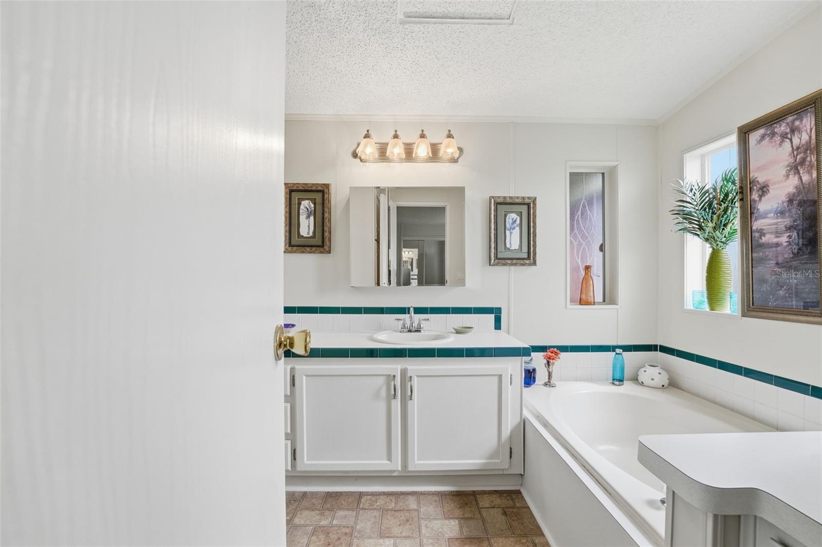 RIVERWALK MHP CO-OP - Residential