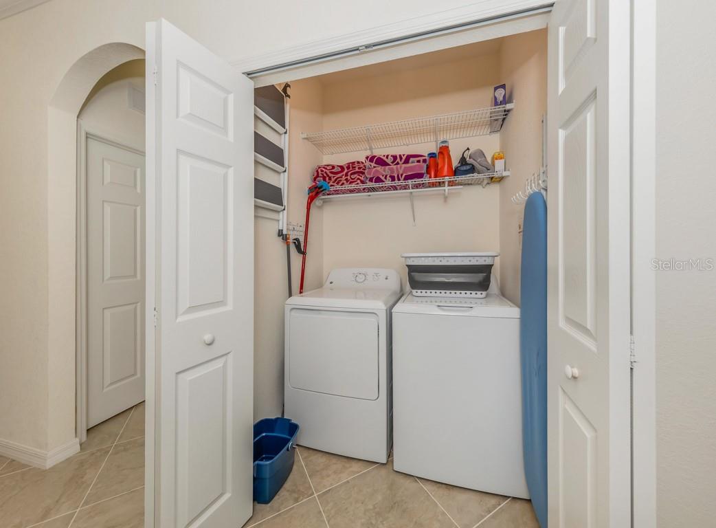 LAKEWOOD NATIONAL - Residential Lease