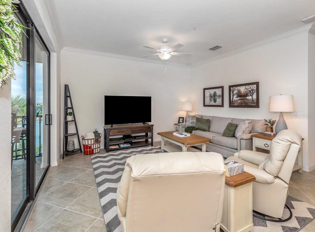 LAKEWOOD NATIONAL - Residential Lease