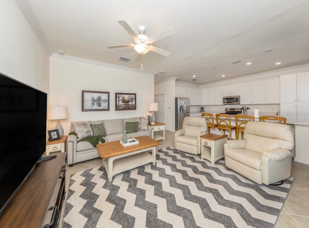 LAKEWOOD NATIONAL - Residential Lease