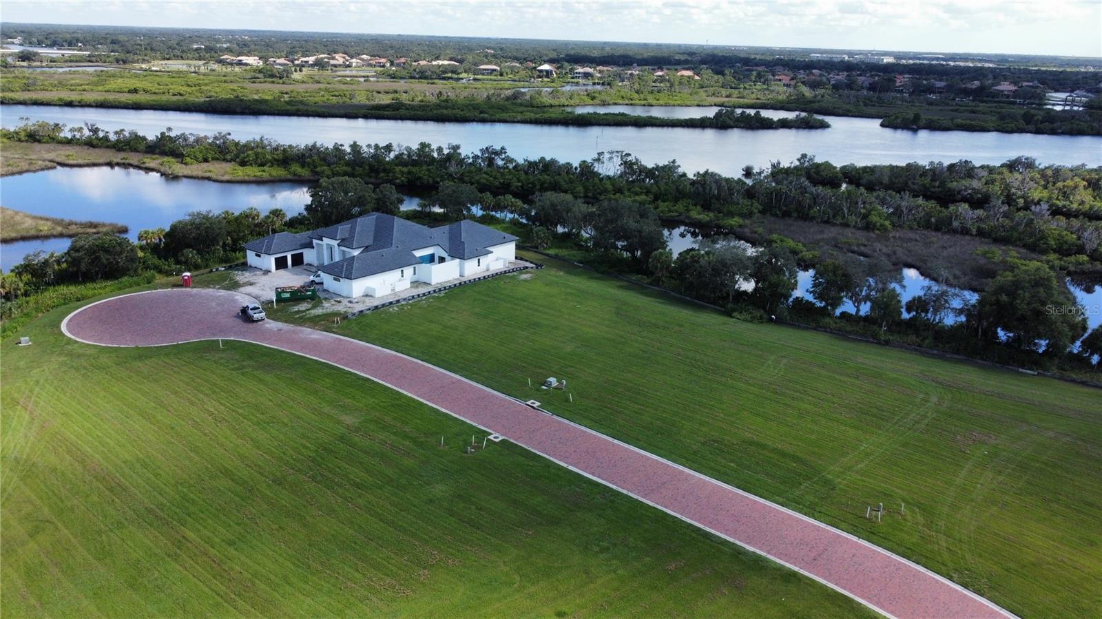 11609 BAYOU COVE