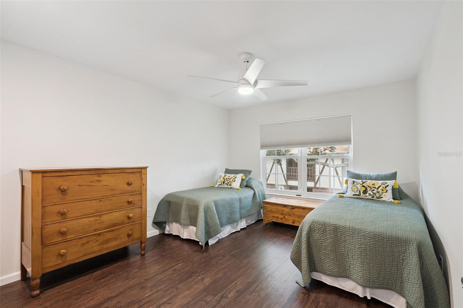 CAMELOT BY LAKE CONDO - Residential