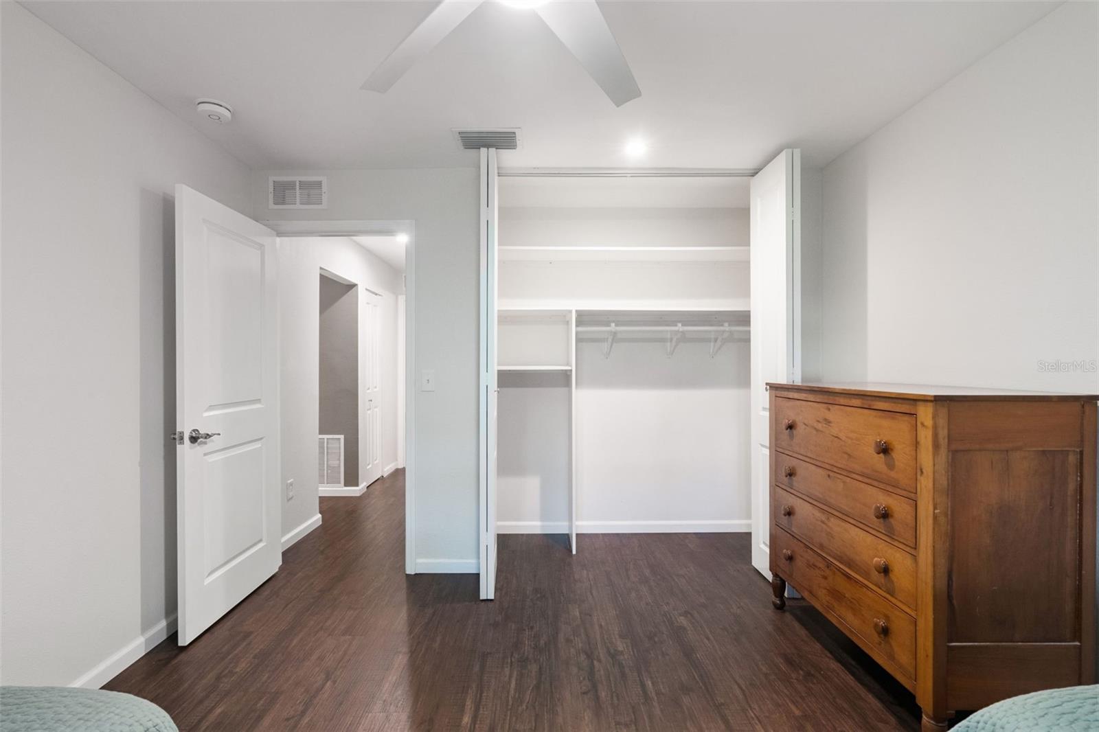 CAMELOT BY LAKE CONDO - Residential