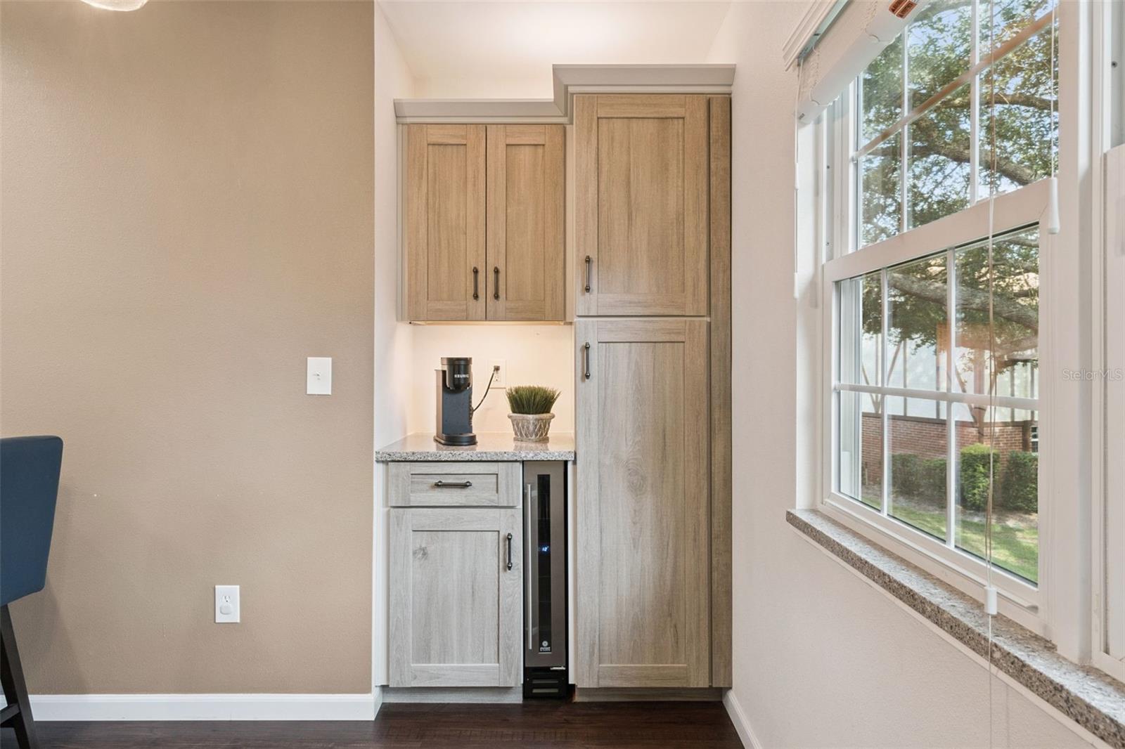 CAMELOT BY LAKE CONDO - Residential