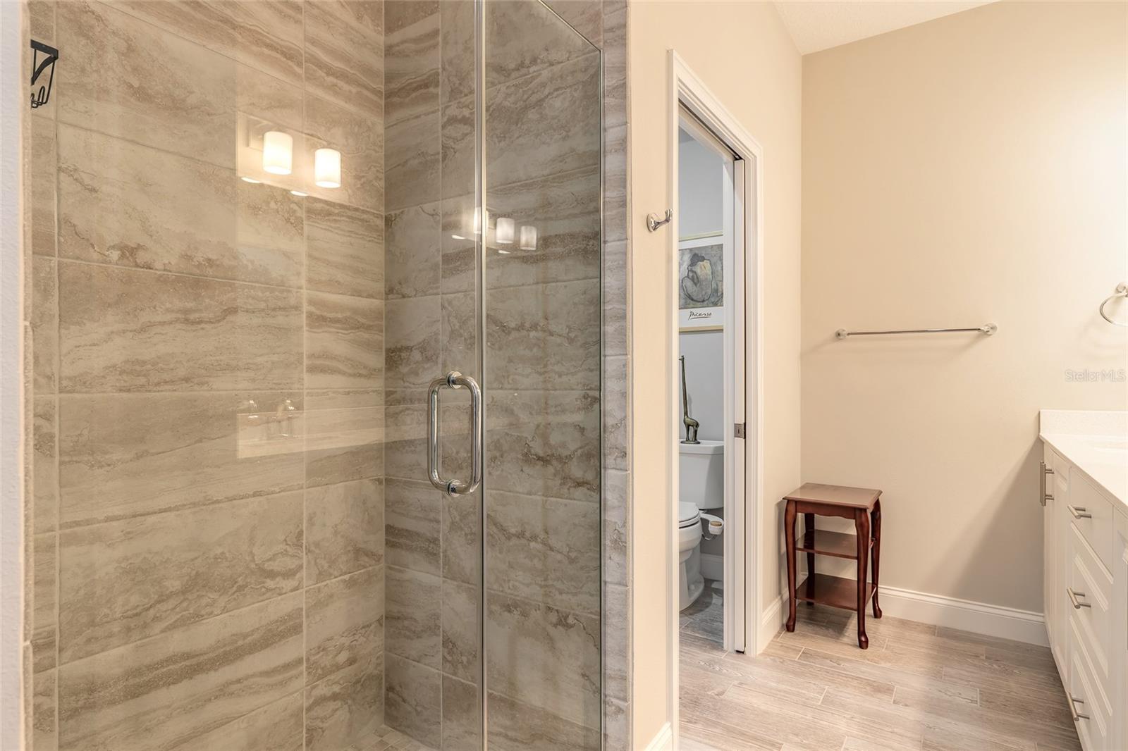 VENETIAN BAY PH 1B UT 2 TRACT F REPLAT - Residential