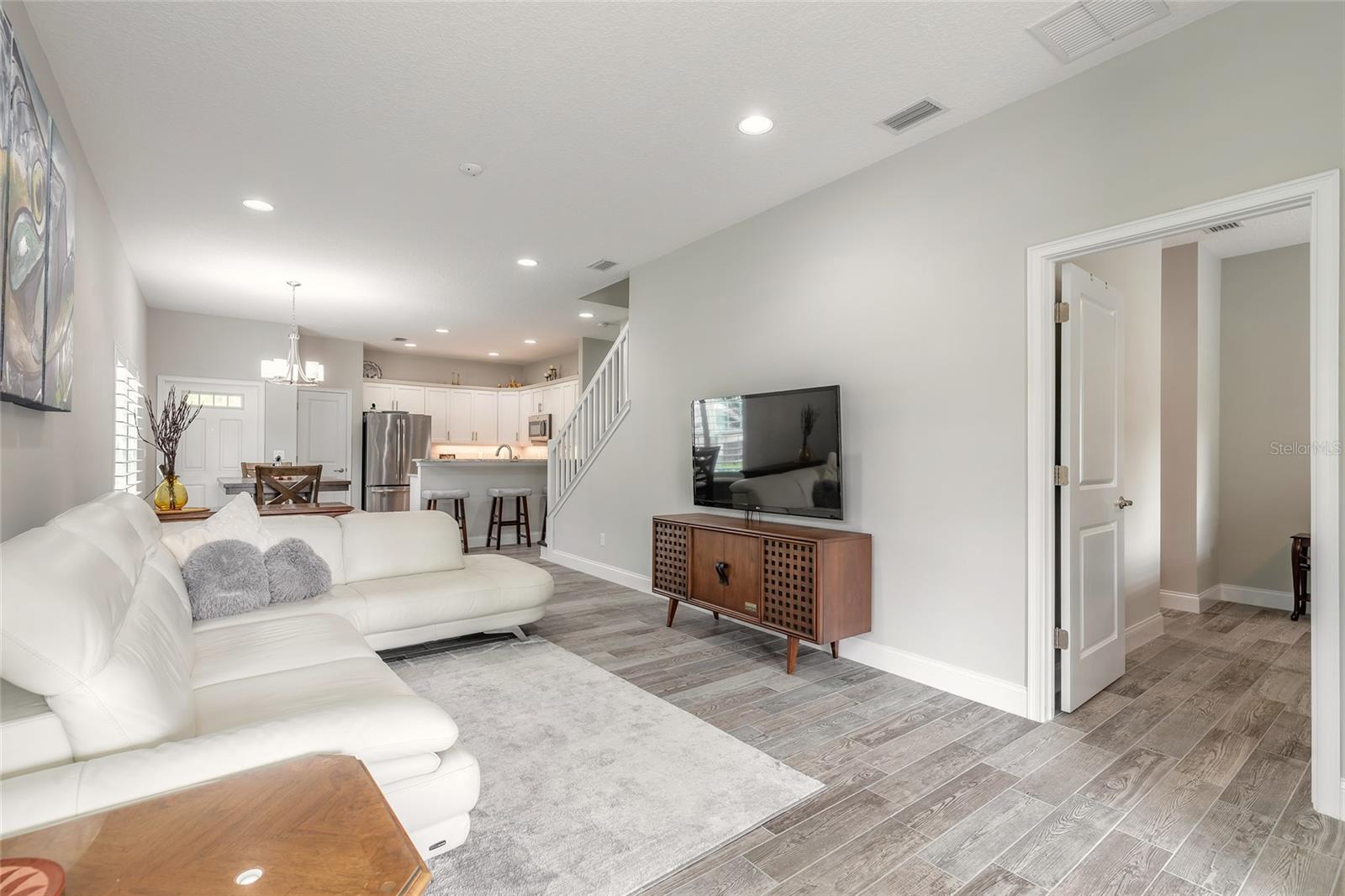 VENETIAN BAY PH 1B UT 2 TRACT F REPLAT - Residential