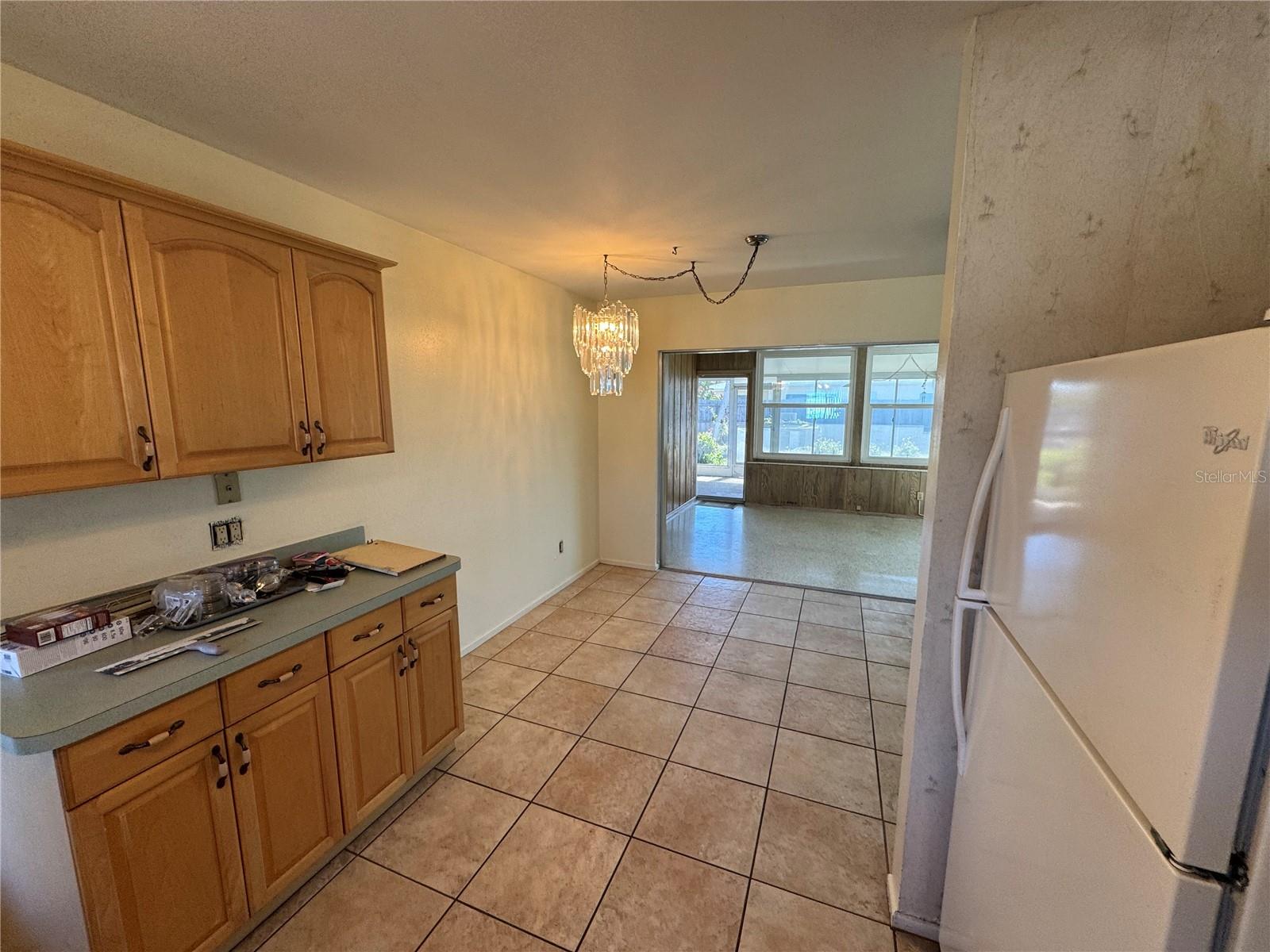 VENICE GARDENS - Residential Lease