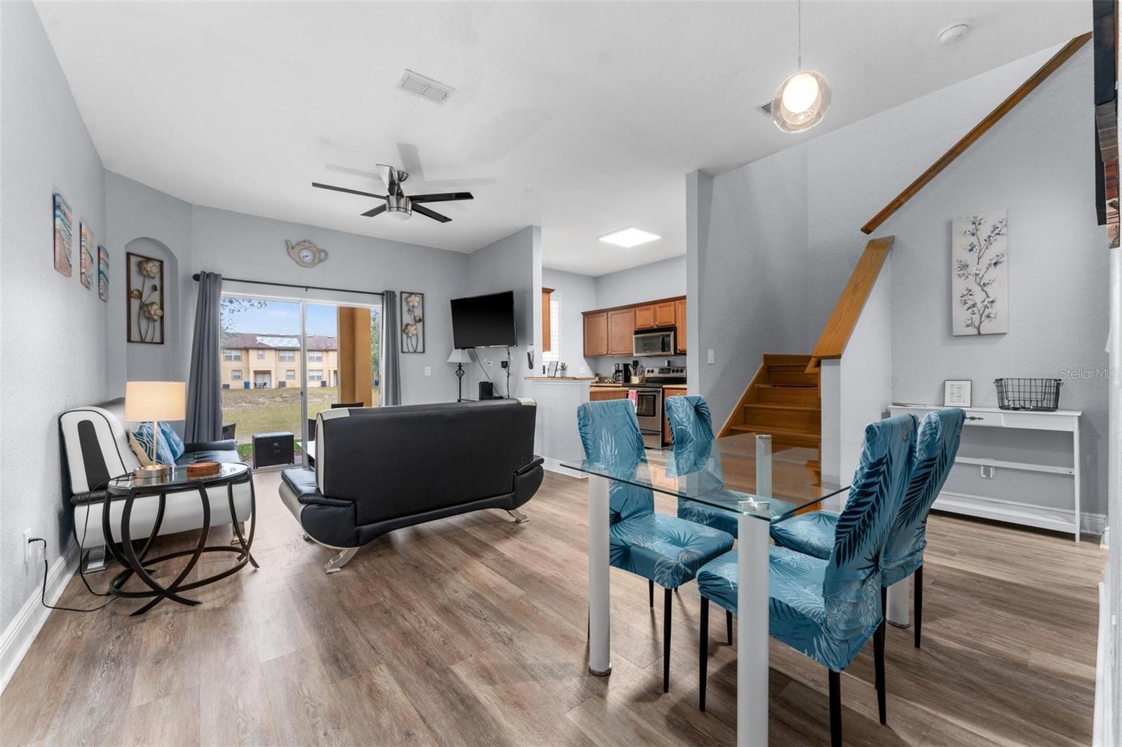 VILLAS AT REGAL PALMS - Residential