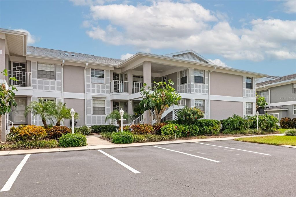 Photo of 1145 Edgewater Circle #1145, Bradenton, FL 34209 (MLS # A4667558)