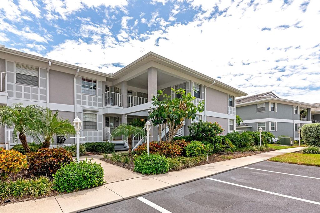 Photo of 1145 Edgewater Circle #1145, Bradenton, FL 34209 (MLS # A4667558)