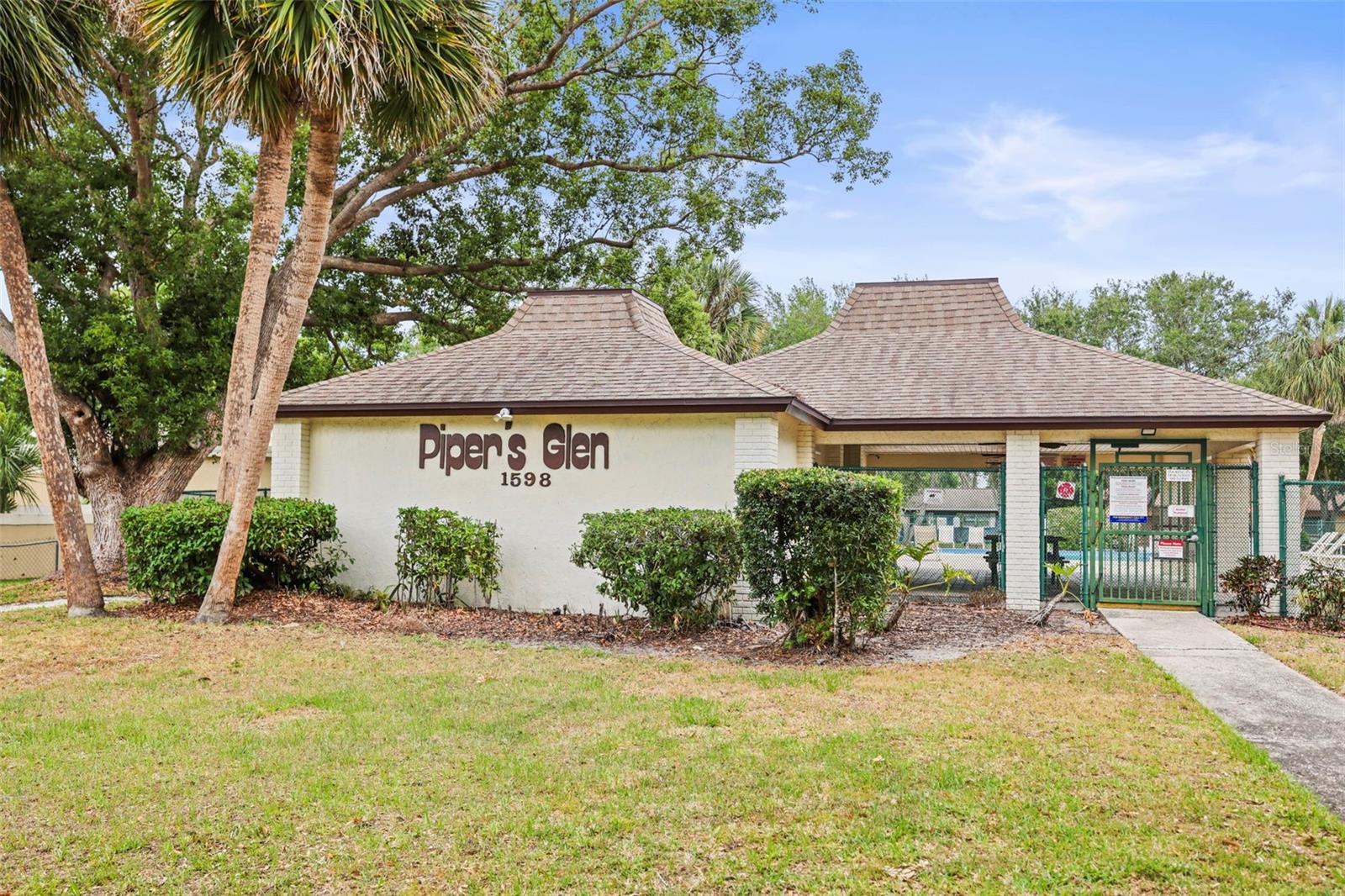 PIPERS GLEN - Residential