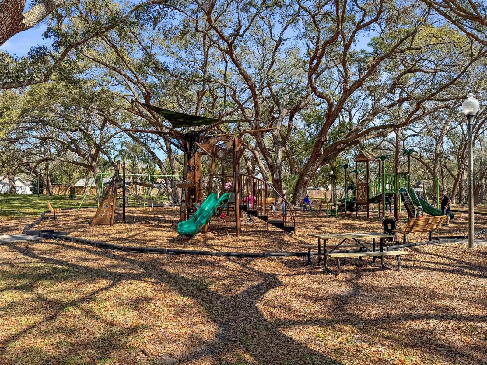 PIPERS GLEN - Residential
