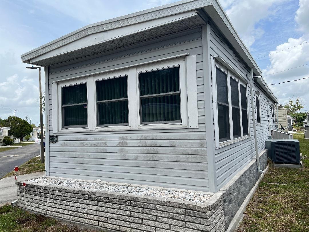 MOBILE ESTATES - Residential