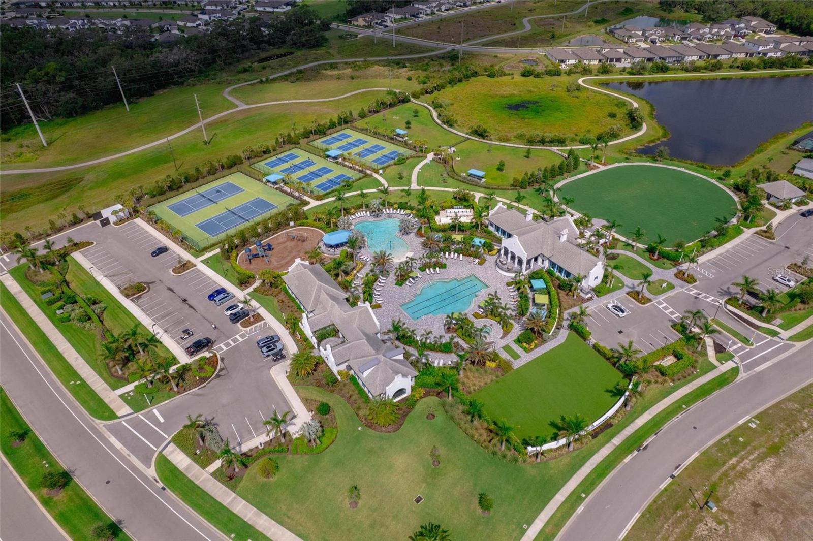 WINDWARD/LAKEWOOD RANCH PH 1 - Residential