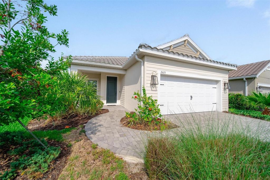 Photo of 2625 Star Apple Way, Sarasota, FL 34240 (MLS # A4653307)