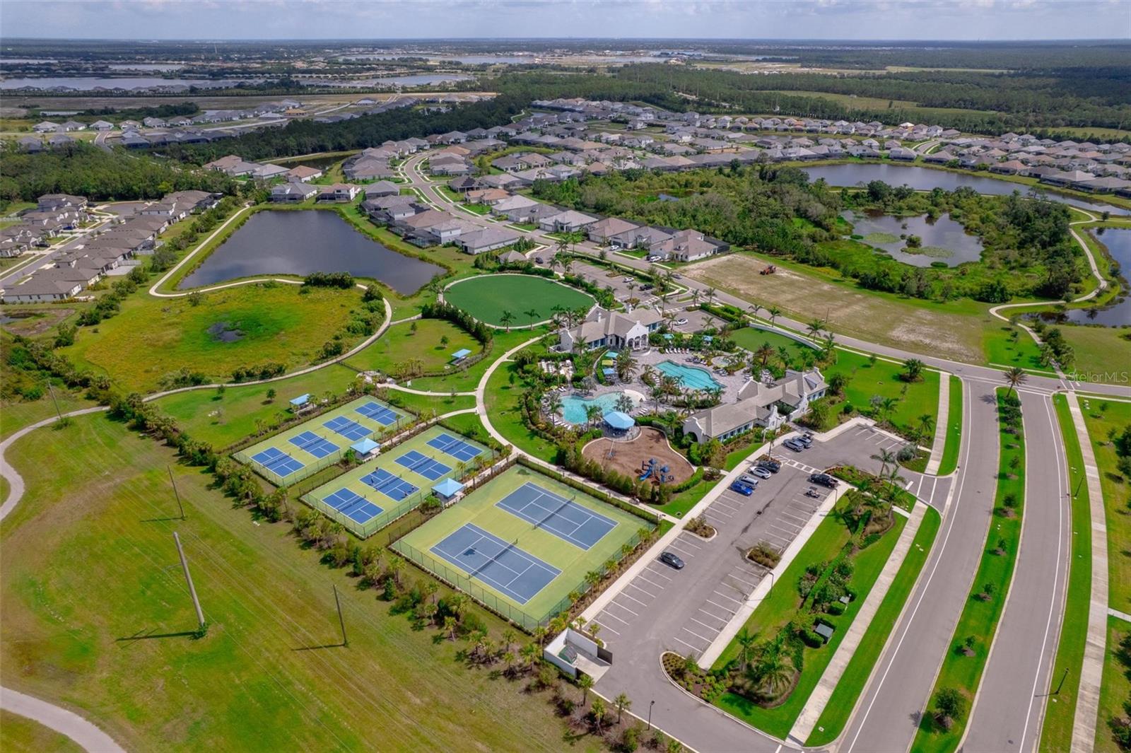 WINDWARD/LAKEWOOD RANCH PH 1 - Residential