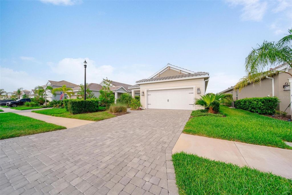 Photo of 2625 Star Apple Way, Sarasota, FL 34240 (MLS # A4653307)
