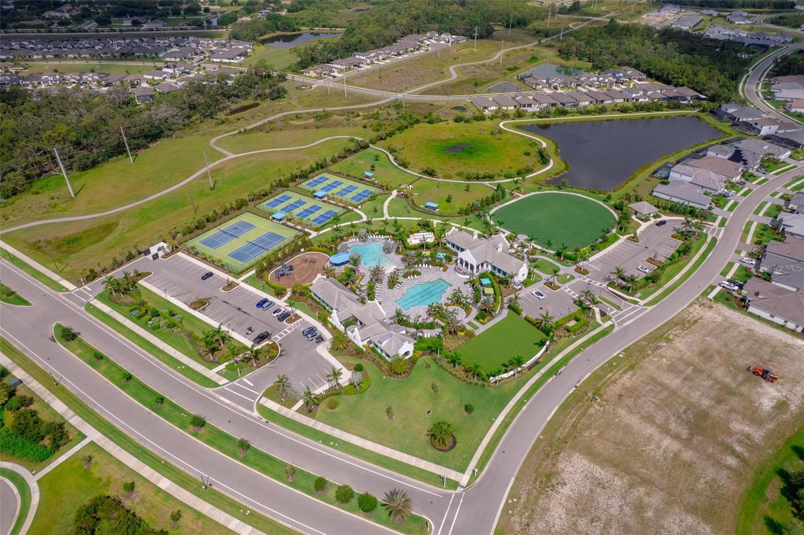 WINDWARD/LAKEWOOD RANCH PH 1 - Residential