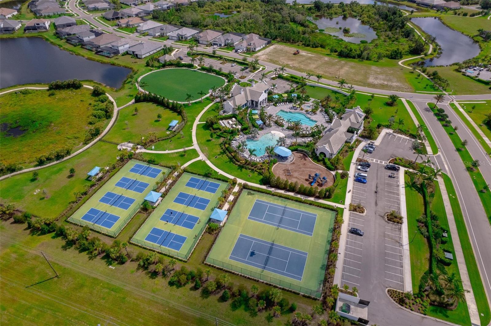 WINDWARD/LAKEWOOD RANCH PH 1 - Residential