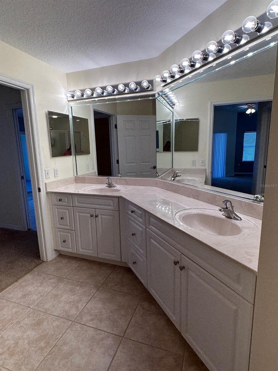 Ocean Walk Condo At Nsb Bldg 08 - Residential Lease