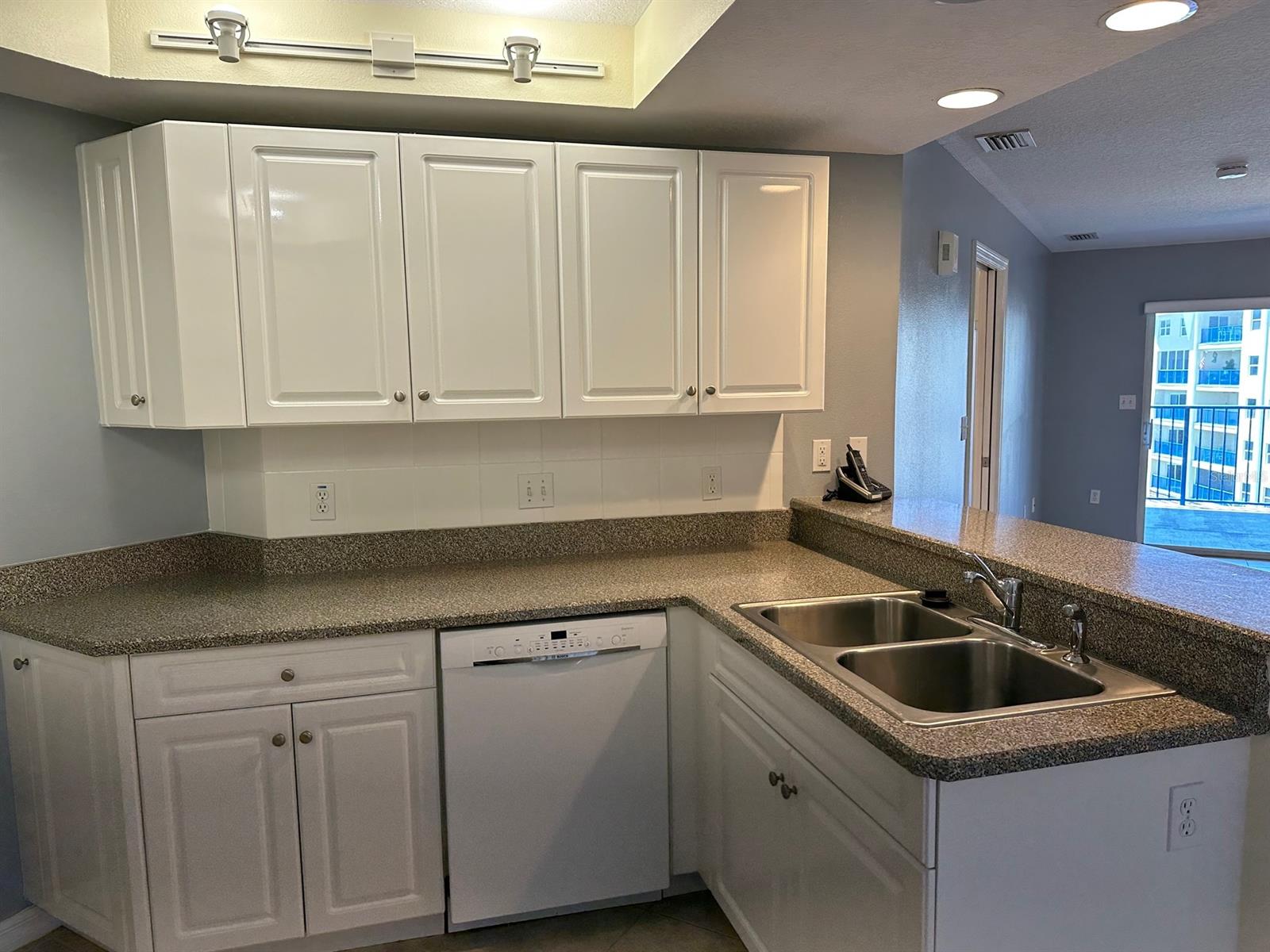 Ocean Walk Condo At Nsb Bldg 08 - Residential Lease