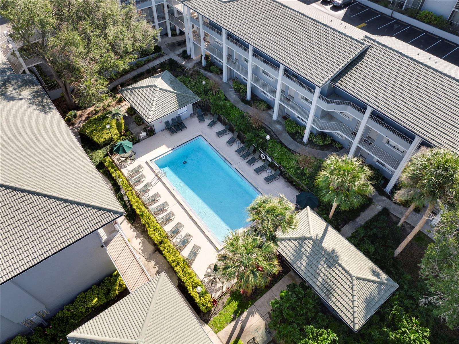 WATERSIDE AT CRANES ROOST A CONDO COMMUN - Residential