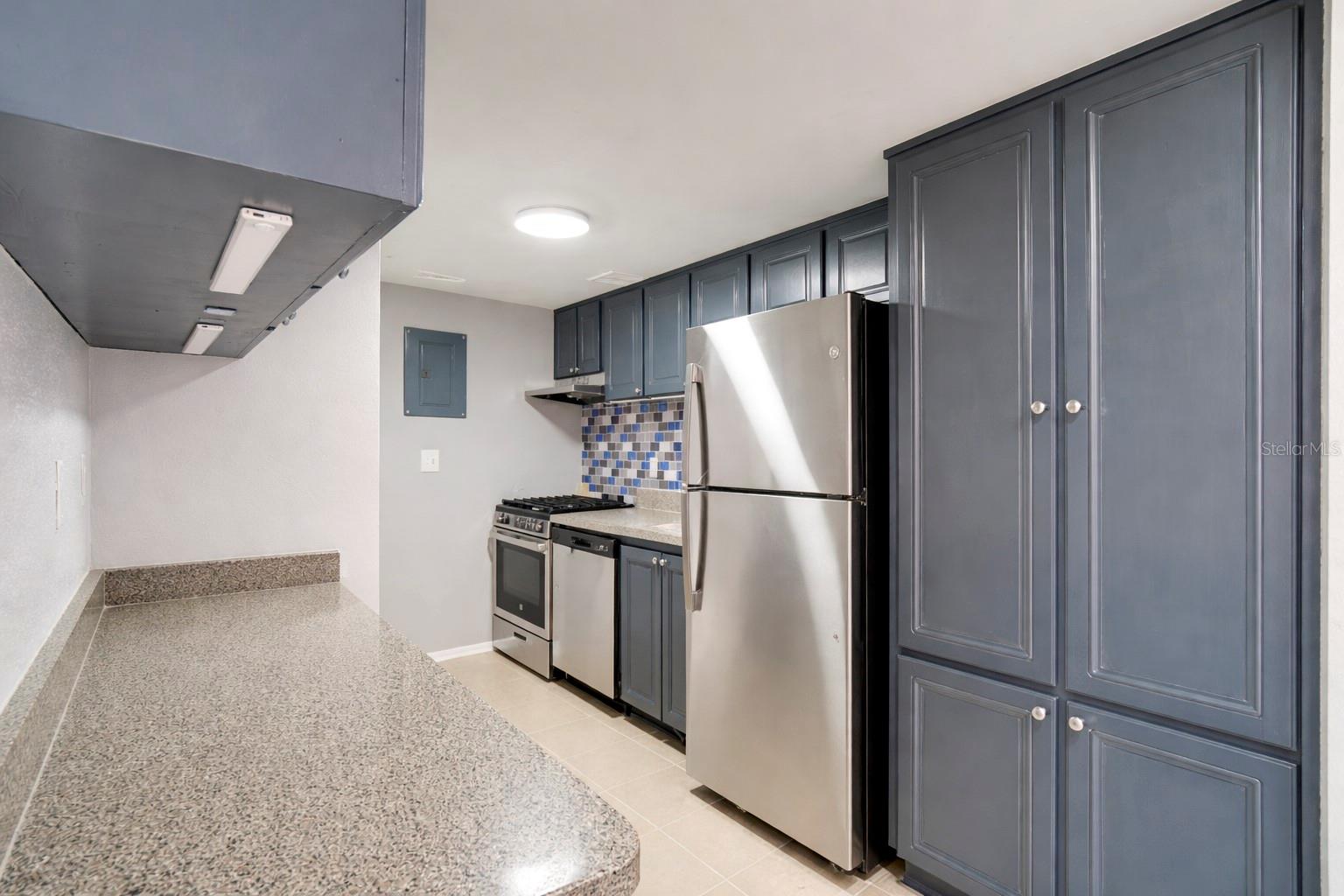 WATERSIDE AT CRANES ROOST A CONDO COMMUN - Residential